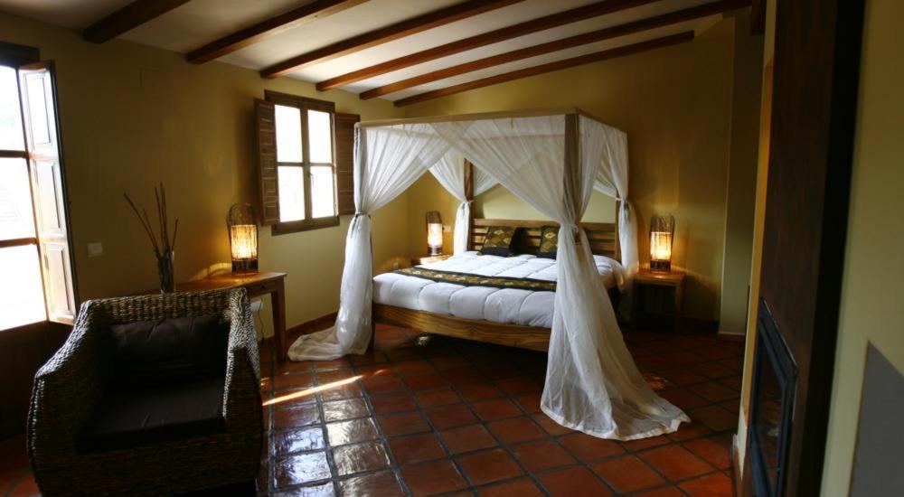 Masia Durba Hotel Castellnovo Bagian luar foto