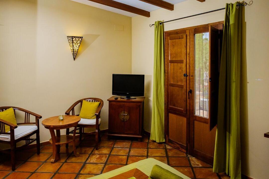Masia Durba Hotel Castellnovo Bagian luar foto