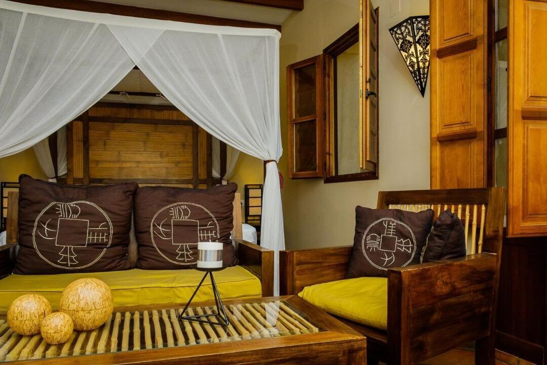 Masia Durba Hotel Castellnovo Bagian luar foto
